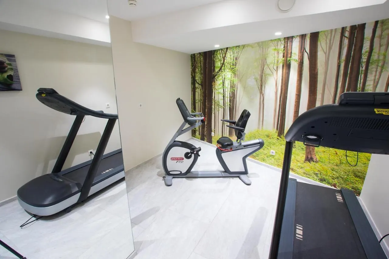 Eden Hotel & Spa Cannes 4*,  Francia